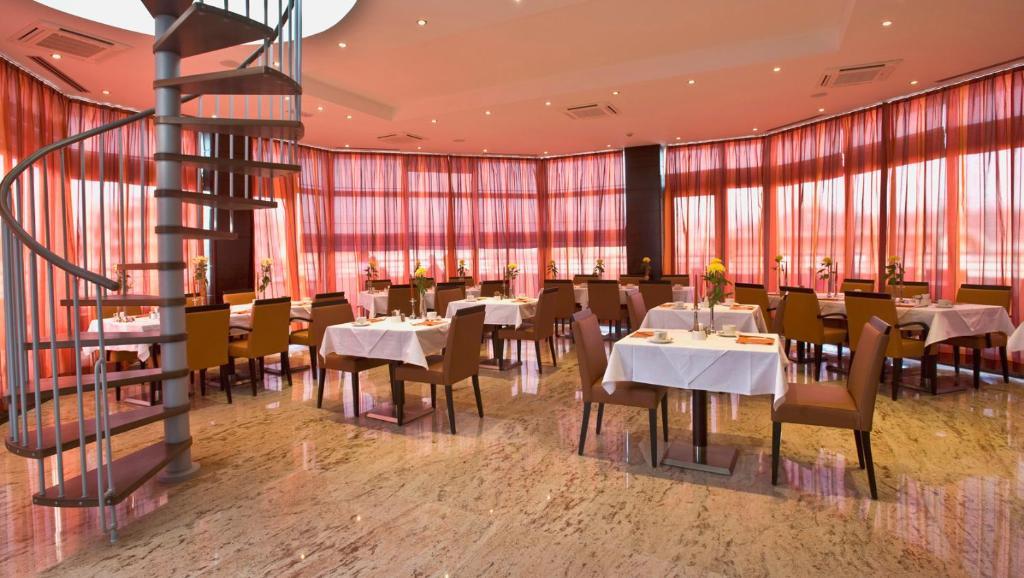 Aparthotel Premier Podgoriţa Restaurant foto